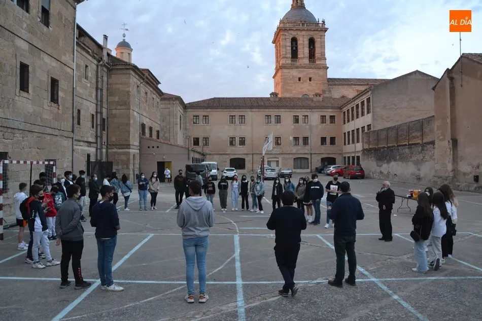 Foto 2 - Cerca de medio centenar de j&oacute;venes disfruta de una animada tarde de la mano de la Di&oacute;cesis  