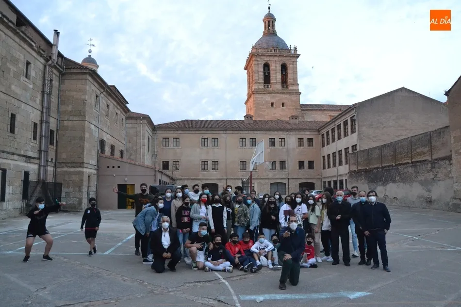 Foto 8 - Cerca de medio centenar de j&oacute;venes disfruta de una animada tarde de la mano de la Di&oacute;cesis  