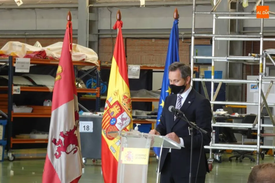 Foto 6 - El piloto de Babilafuente es homenajeado por su hero&iacute;smo y solidaridad  