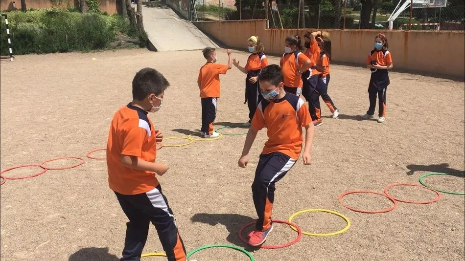 Foto 5 - El Colegio Antonio Machado celebra una intensa semana de las fiestas del centro