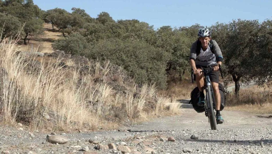 El conocido ciclista recorre 800 km. en bicicleta en el programa - TVE