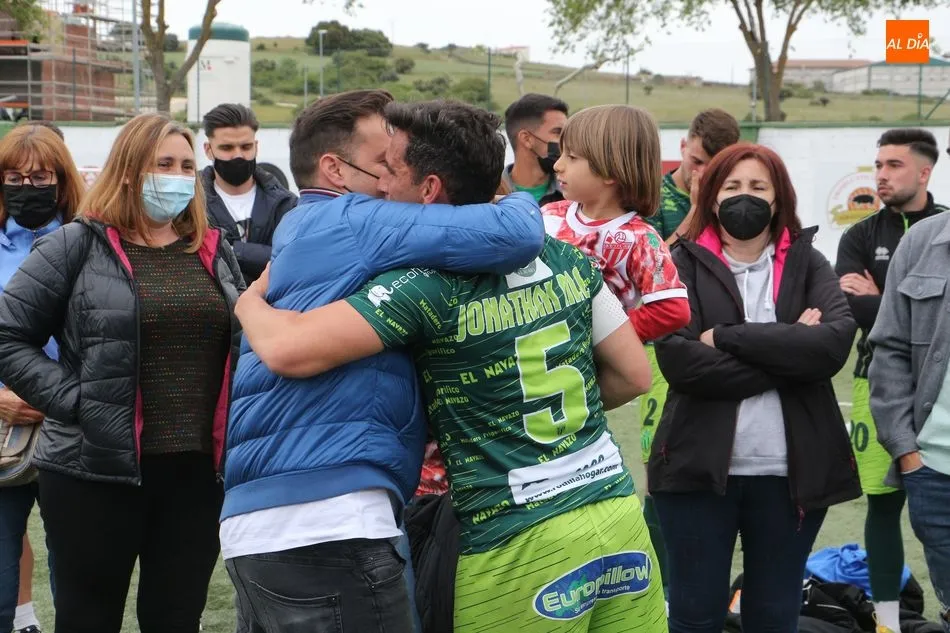 Foto 11 - Emotiva despedida de Jonathan Mart&iacute;n, eterno capit&aacute;n del CD Guijuelo