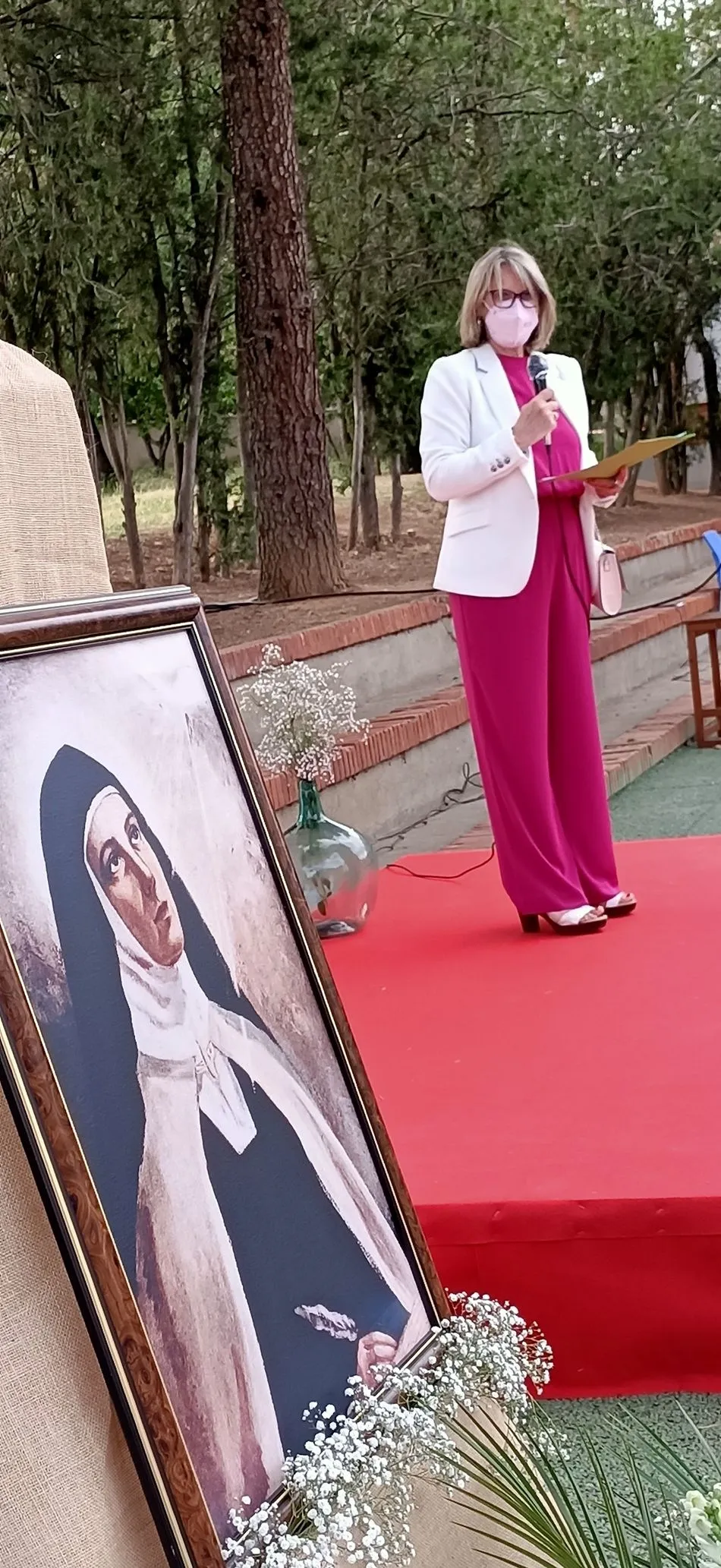 Foto 2 - Graduaci&oacute;n por todo lo alto para los alumnos de 2&ordm; de Bachilllerato del Colegio de Santa Teresa...