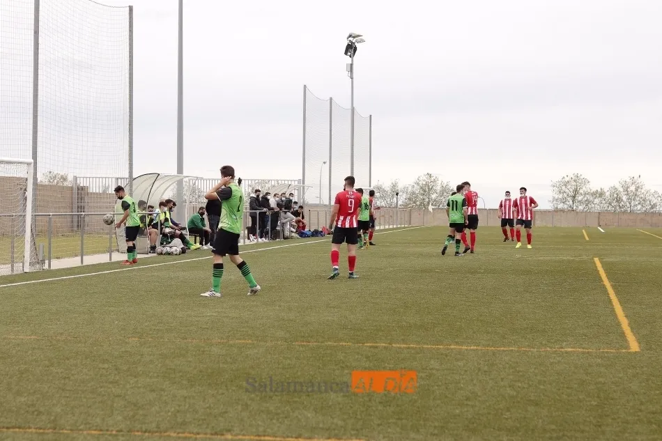 Foto 5 - Sexta jornada en la Provincial de Aficionados con una intensa pelea por el liderato