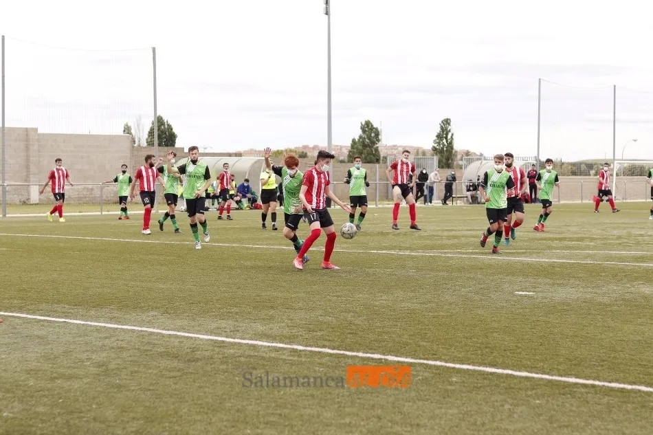 Foto 4 - Sexta jornada en la Provincial de Aficionados con una intensa pelea por el liderato