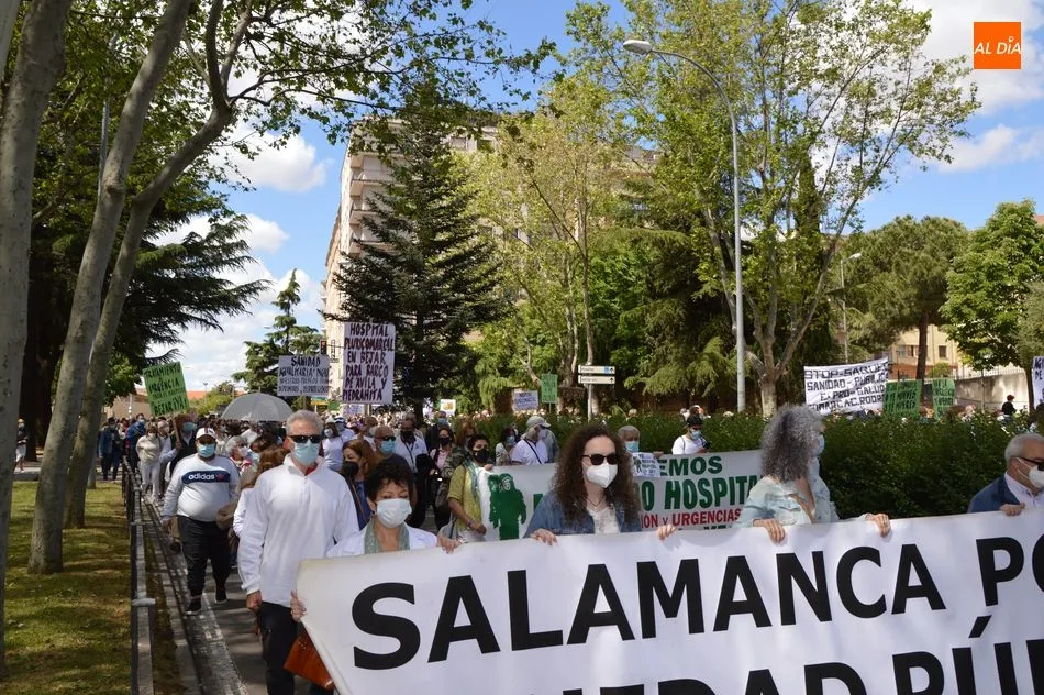 Foto 3 - Sonada ausencia de la Alcaldesa de B&eacute;jar en la Marea Blanca de Salamanca