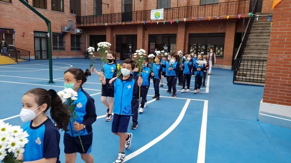 Foto 9 - Los alumnos del Colegio San Juan Bosco celebran la fiesta de Mar&iacute;a Auxiliadora&nbsp;