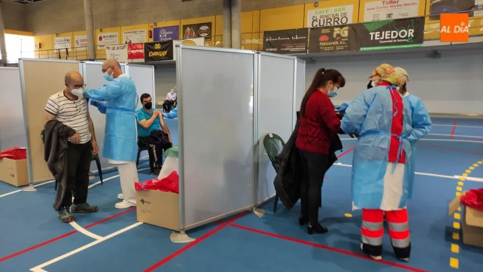 Foto 9 - De nuevo buena respuesta de los vecinos de la ZBS de Guijuelo en la vacunaci&oacute;n&nbsp;