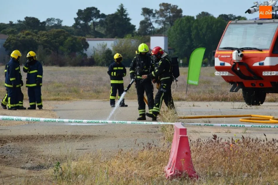 Foto 11 - Espectacular despliegue en Matac&aacute;n por el simulacro de un accidente a&eacute;reo