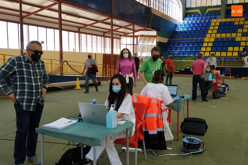 Foto 4 - Buen ritmo de vacunaci&oacute;n entre las personas de 56 a 59 a&ntilde;os de B&eacute;jar y comarca