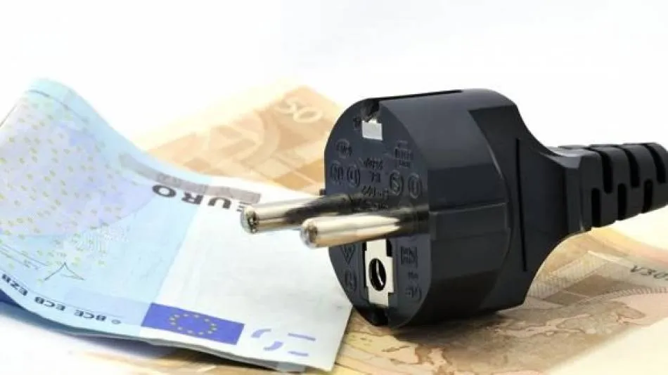 ¿Cómo ahorrar con la nueva factura de la electricidad? 