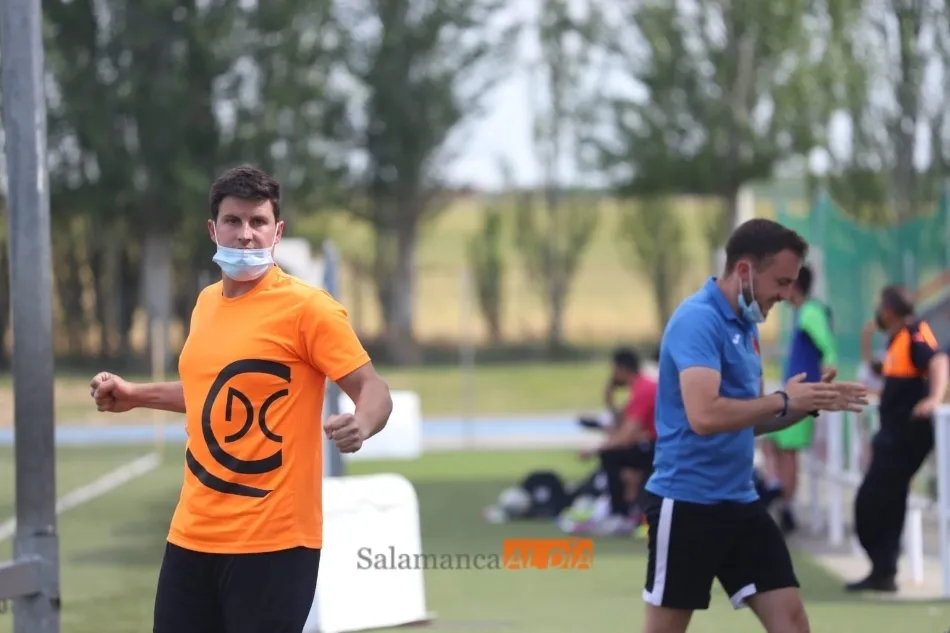 Foto 8 - El filial del Ribert golea al Carbajosa y queda campe&oacute;n de la fase regular de la Provincial (2-4)