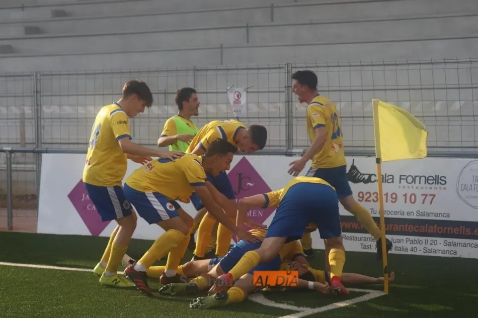 Foto 11 - El Monterrey no consigue la machada y se despide de poder meterse en el playoff (3-2)