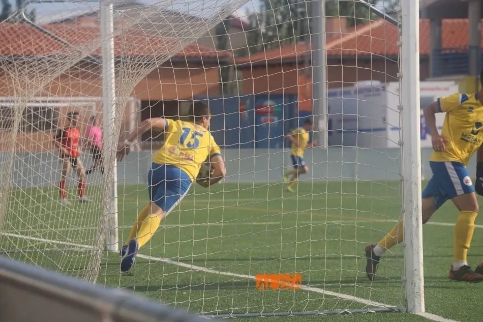 Foto 4 - El Monterrey no consigue la machada y se despide de poder meterse en el playoff (3-2)