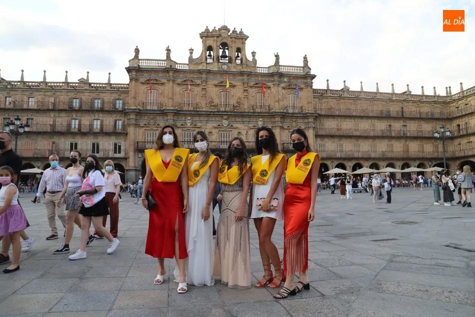 Foto 4 - Clima veraniego con calles repletas de p&uacute;blico en Salamanca