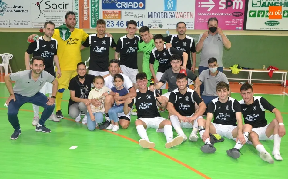 Foto 6 - El Bupolsa deja sin Liga al III Senior a 13 segundos para el final en un rocambolesco desenlace  