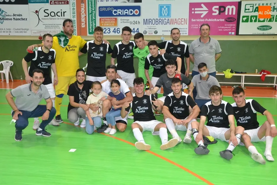 Foto 4 - El Bupolsa deja sin Liga al III Senior a 13 segundos para el final en un rocambolesco desenlace  