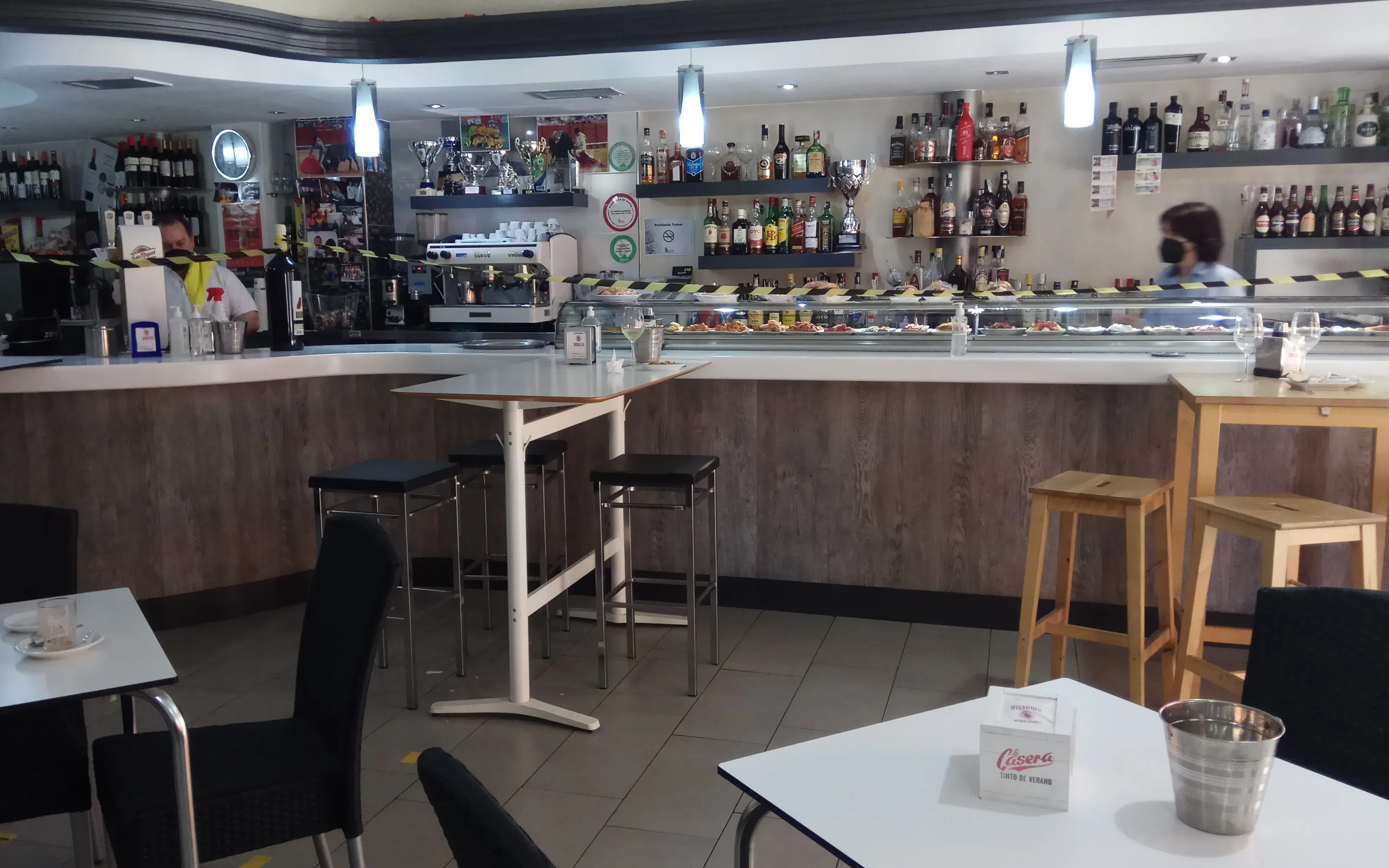 Foto 4 - Cafeter&iacute;a Amnesia te lleva tu pedido de comida r&aacute;pida a casa en Vitigudino cuando t&uacute; elijas  