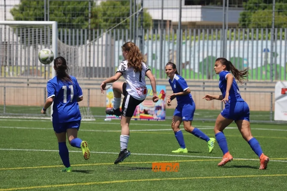Foto 10 - Dura derrota del Salamanca UDS Femenino en el &uacute;ltimo partido de Sergio Mata (1-5)