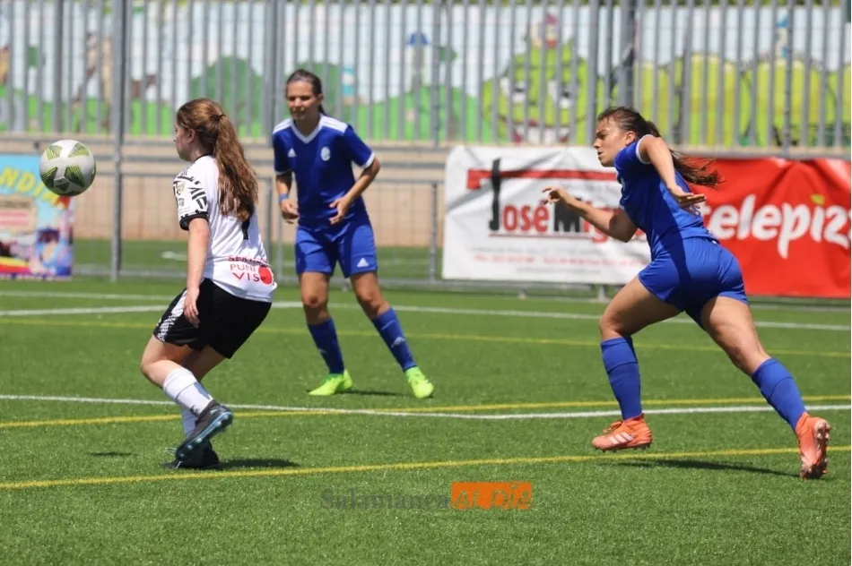 Foto 9 - Dura derrota del Salamanca UDS Femenino en el &uacute;ltimo partido de Sergio Mata (1-5)