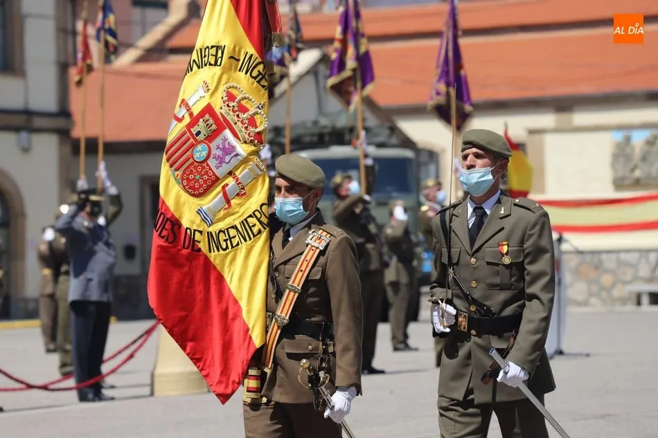 Foto 11 - El Regimiento de Ingenieros honra a su patr&oacute;n con un desfile limitado por la pandemia