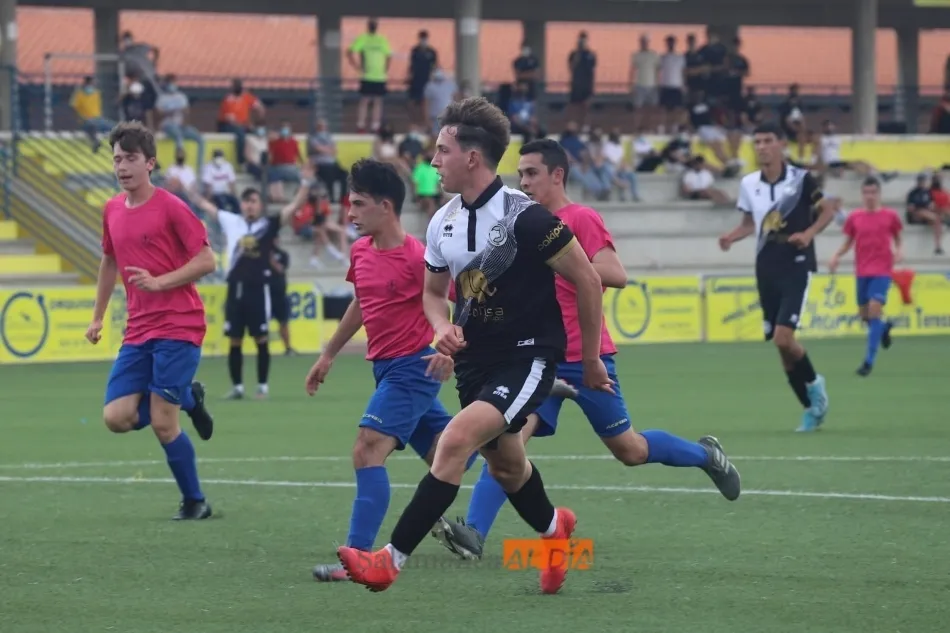 Foto 2 - Victorias de Unionistas y el Guijuelo; empates del Salamanca UDS y el Villamayor en el playoff a...