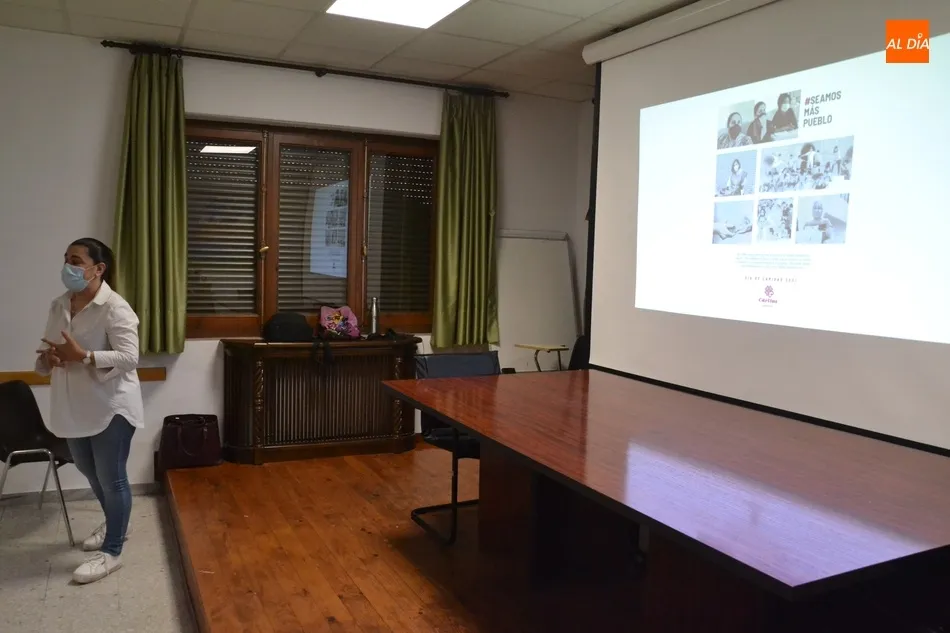 Foto 4 - C&aacute;ritas da arranque con un v&iacute;deo-f&oacute;rum a su Semana de la Caridad 2021  