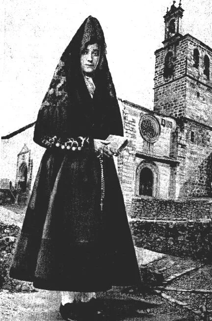 Foto 2 - Candelaria, traje de luto  