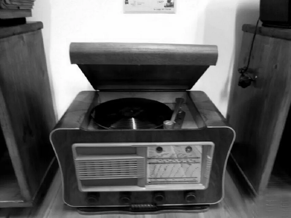 Foto 5 - RNE, la radio que naci&oacute; en Salamanca