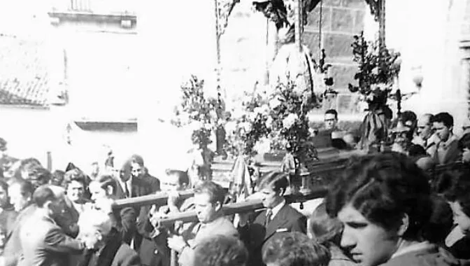 La muda del Cristo del Refugio en Candelario