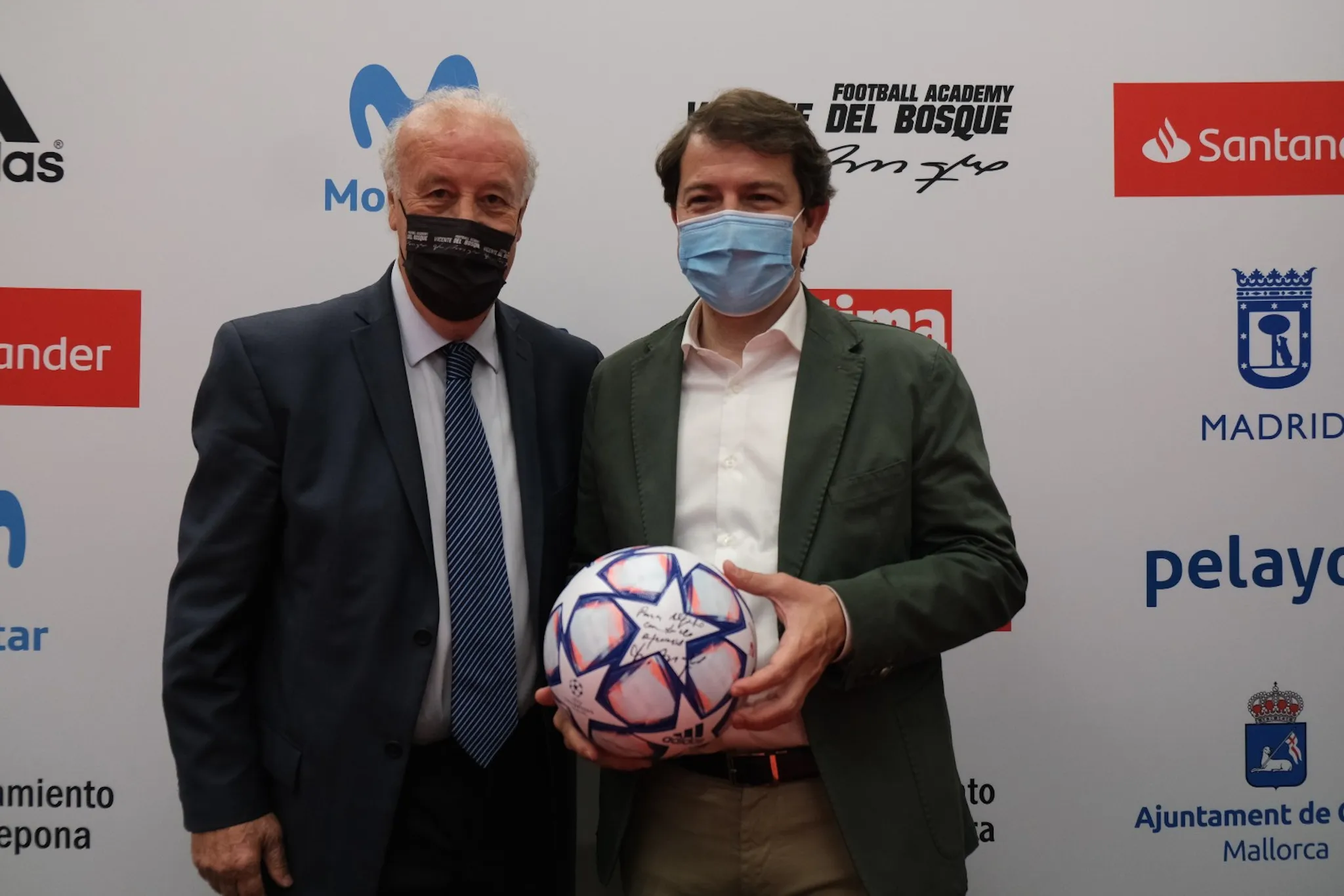 Del Bosque, con Mañueco / Junta de CyL