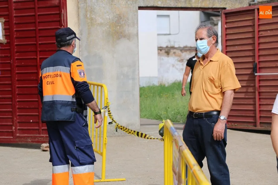 Foto 5 - R&aacute;pida vacunaci&oacute;n en Vitigudino para m&aacute;s de 600 personas de entre 52 y 55 a&ntilde;os  