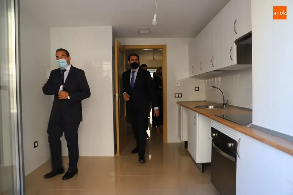 Foto 2 - Entregadas las llaves a los 15 primeros inquilinos de la nueva promoci&oacute;n de vivienda p&uacute;blica de...