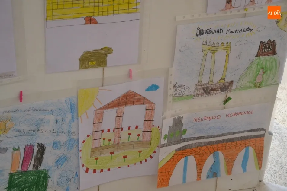 Foto 8 - Expuestos los 390 dibujos de escolares presentados al concurso &lsquo;Dise&ntilde;ando Monumentos&rsquo;  