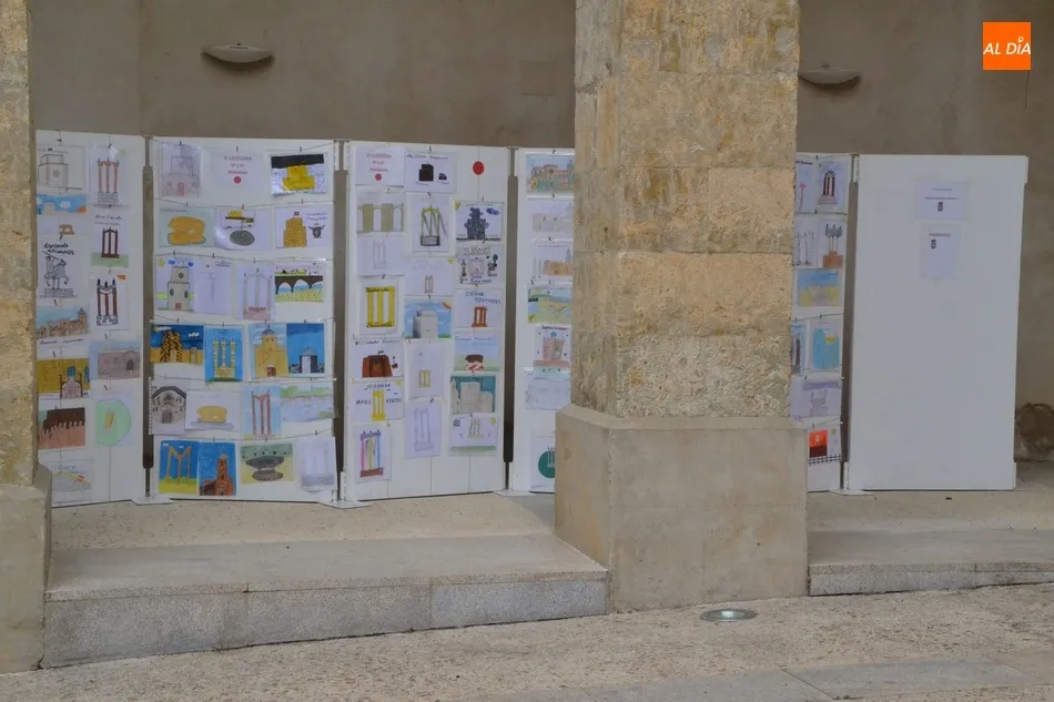 Foto 6 - Expuestos los 390 dibujos de escolares presentados al concurso &lsquo;Dise&ntilde;ando Monumentos&rsquo;  