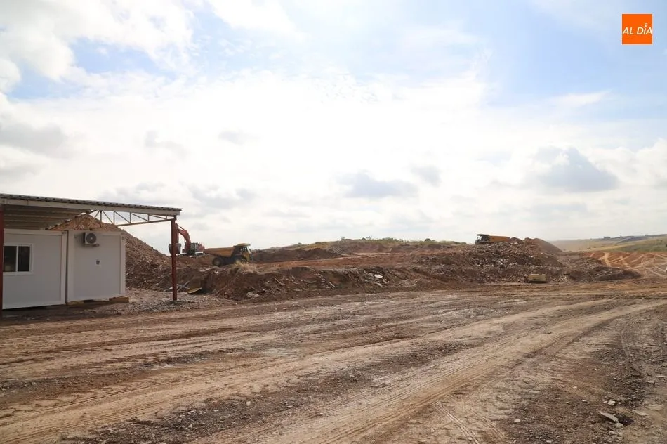 Foto 6 - Comienzan las obras de urbanizaci&oacute;n de Pe&ntilde;a Alta con el fin de acelerar la llegada de proyectos...