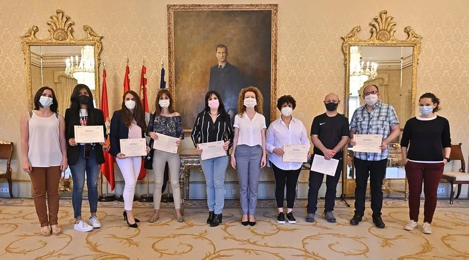 Entrega de diplomas de estos cursos en el Ayuntamiento