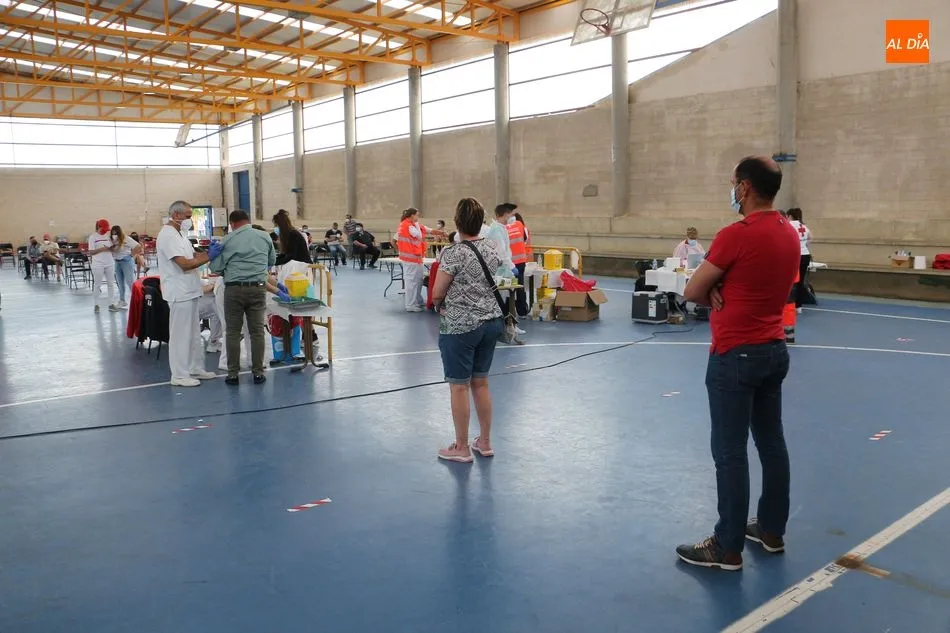 Foto 10 - Cerca de medio millar de dosis de vacuna administradas en Tamames