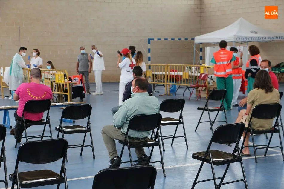 Foto 5 - Cerca de medio millar de dosis de vacuna administradas en Tamames