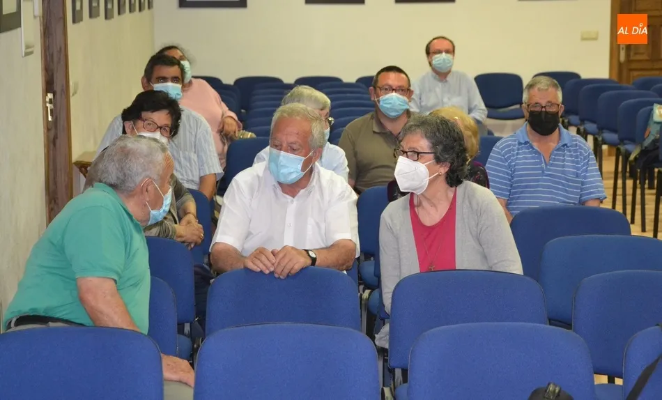 Foto 8 - El psic&oacute;logo Thomas Ubrich analiza en la Semana de la Caridad los efectos de la pandemia  