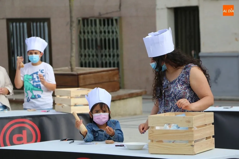 Foto 7 - Peque&ntilde;os y mayores disfrutan en Vitigudino con Diver Chef