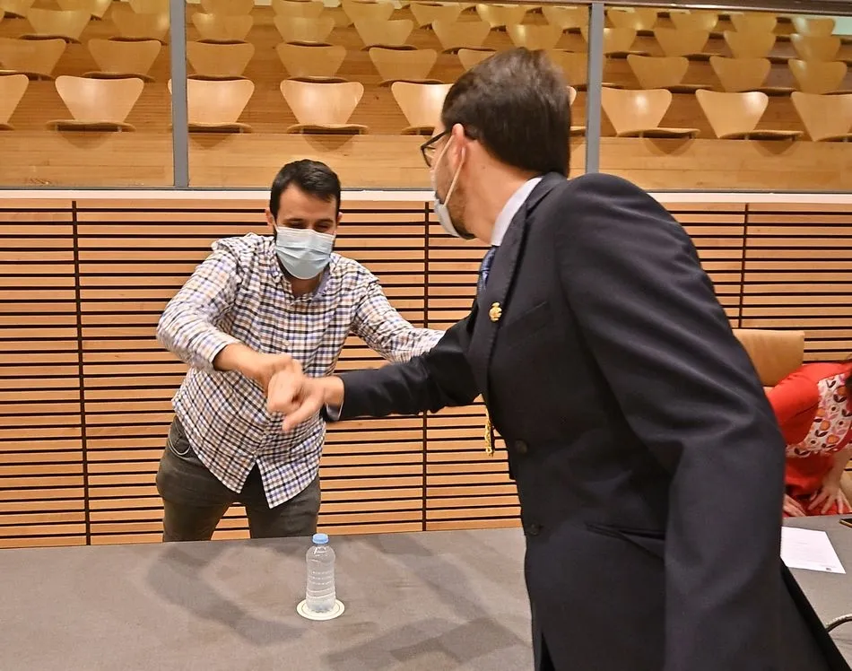 Foto 4 - &Aacute;ngel Fern&aacute;ndez Silva toma posesi&oacute;n como nuevo concejal del Ayuntamiento de Salamanca