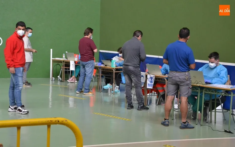 Foto 6 - Todas las personas de la comarca de m&aacute;s de 50 a&ntilde;os ya tienen al menos una dosis de la vacuna  