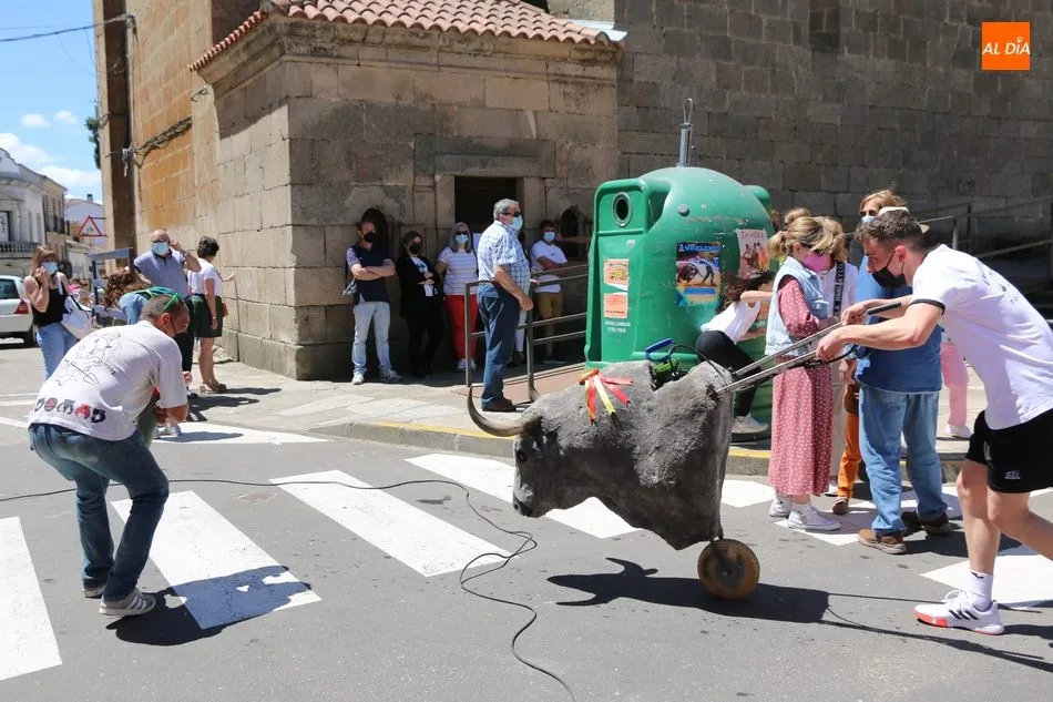 Foto 11 - El encierro de carretones revive el Corpus m&aacute;s tradicional  