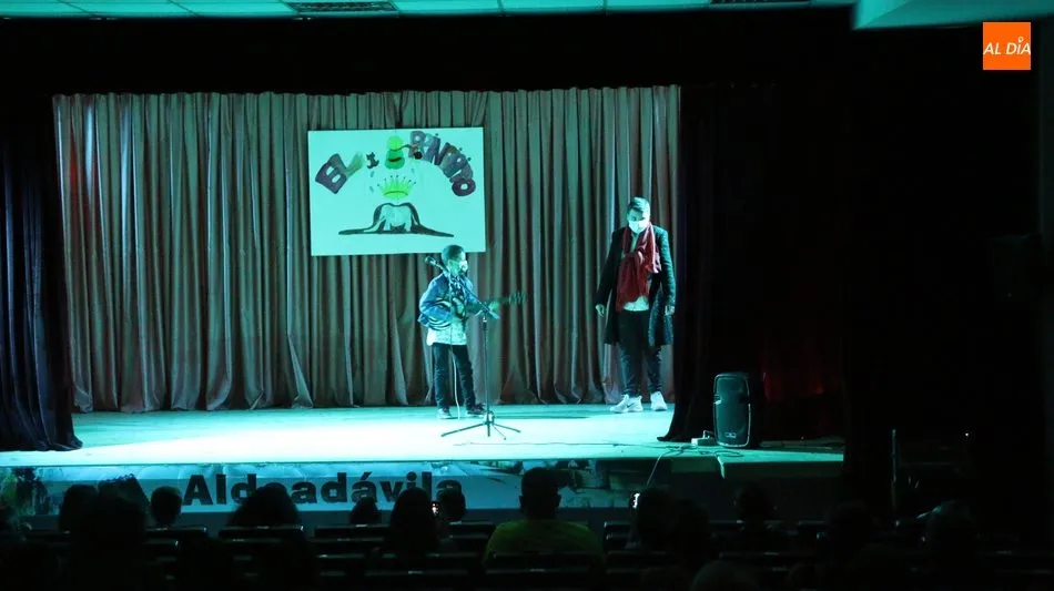 Foto 9 - Los participantes del taller de teatro infantil de Aldead&aacute;vila cierran el curso con dos...