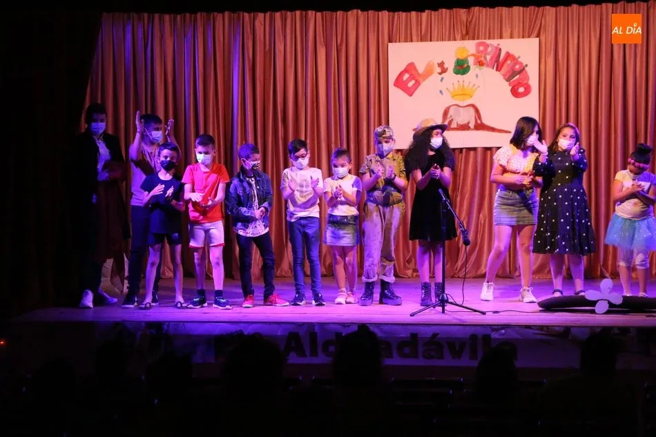 Los participantes del taller de teatro infantil de Aldeadávila cierran el curso con dos...