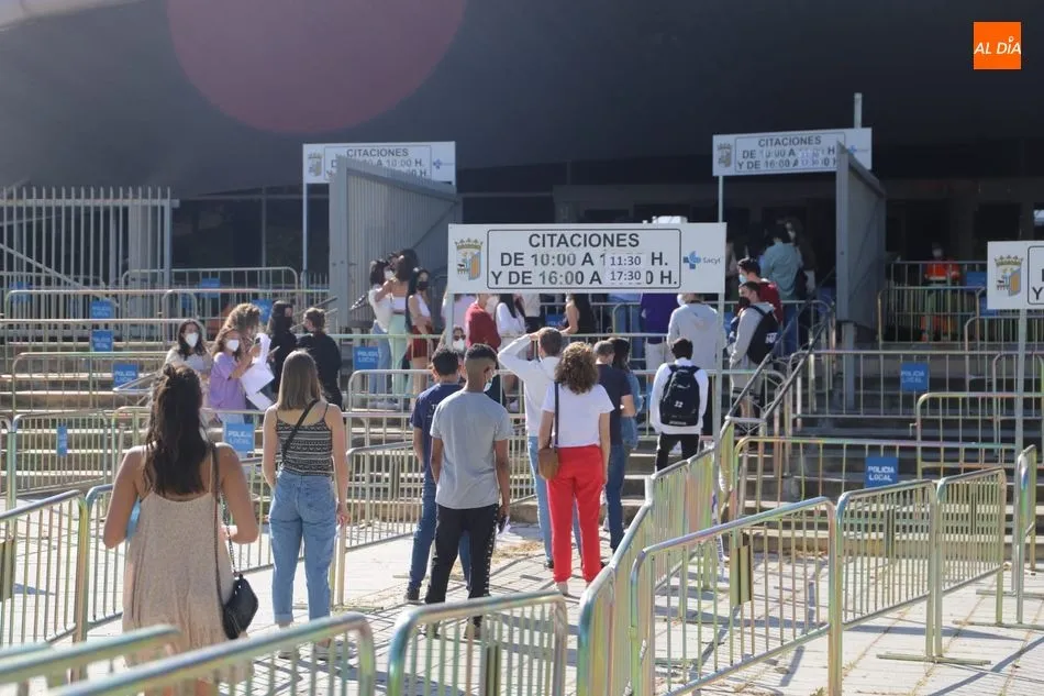 Foto 3 - Nueva jornada de vacunaciones en el Multiusos S&aacute;nchez Para&iacute;so