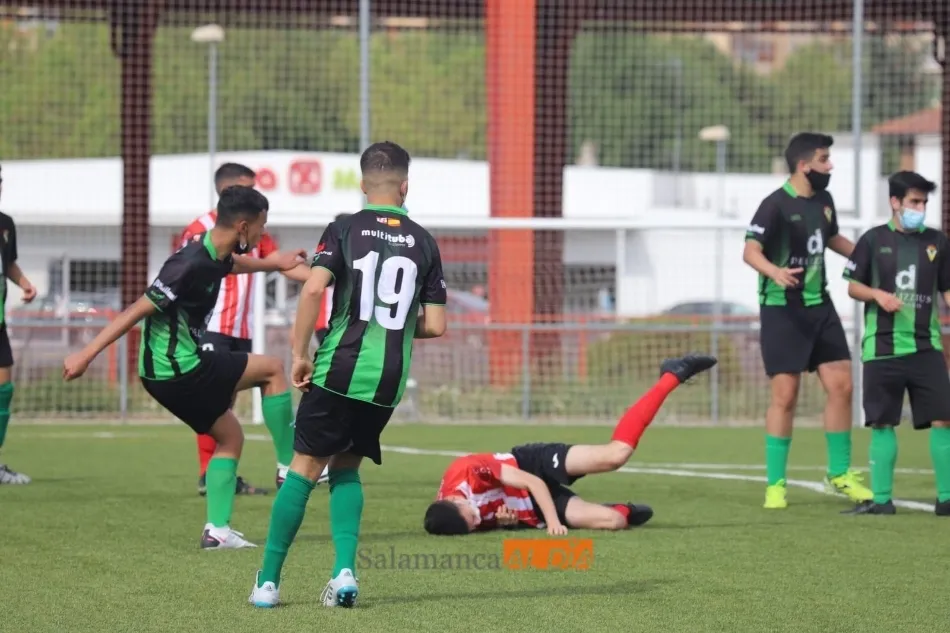 Foto 4 - Resultados, clasificaciones e im&aacute;genes del f&uacute;tbol base provincial