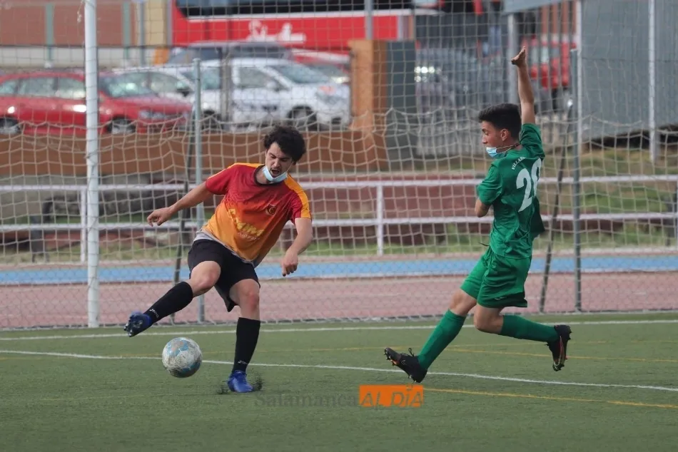Foto 3 - Emocionante inicio de los playoffs por el t&iacute;tulo de la Provincial de Aficionados