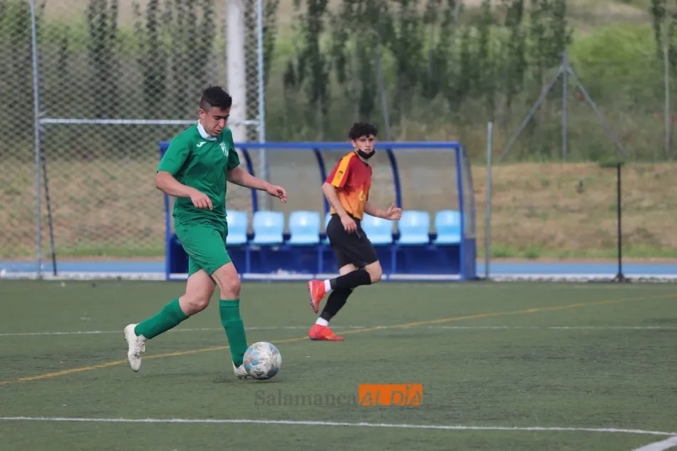 Foto 2 - Emocionante inicio de los playoffs por el t&iacute;tulo de la Provincial de Aficionados